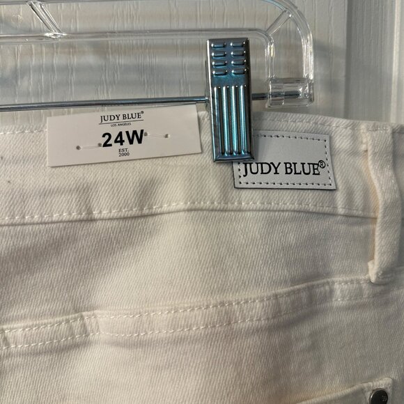Judy Blue | NWT Mid Rise White Boot Cut Jean 24W Stretch Split Hem Tummy Control - Picture 12 of 15